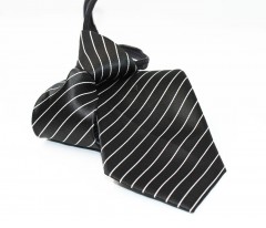      NM Állítható gyereknyakkendő - Fekete-fehér csíkos Gyerek nyakkendők